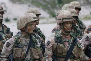 Il Capo di Stato maggiore dell'esercito, Claudio graziano, incontra il 15esimo corso "Ardire"