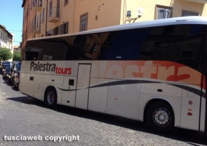 Traffico in tilt tra piazza San faustino e piazza della Rocca