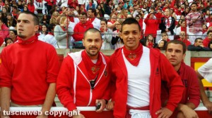 Luca Buzzi e Vincenzo Aquilina alla corsa dei tori a Pamplona