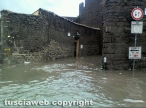 Viterbo sotto l'acqua - Porta San Pietro