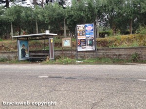 La pensilina bus a Ponte di Cetti