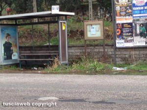 La pensilina bus a Ponte di Cetti