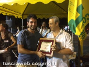 Festival della porchetta made in Tuscia - Marco Cataudella premia Nicola Ferri