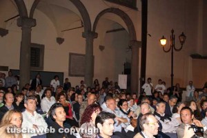 Gli spettatori all'incontro con Formigli