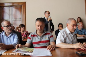I sindaci e i rappresentati delle associazioni