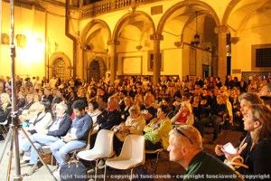 Il pubblico all'incontro con Ingroia