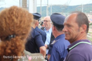 Orte, la protesta dei pendolari in stazione