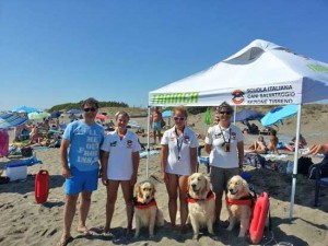 Il vicesindaco Benni con la squadra Sics 