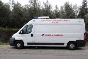 Controlli ambientali della capitaneria di porto 