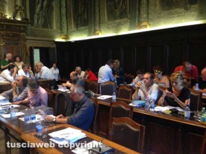 Viterbo - Il consiglio comunale sul bilancio
