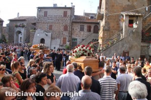 I funerali di Fausto e Adriano Fortuna a Barbarano Romano