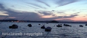 Il lago di Bolsena al tramonto