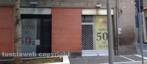 Negozi chiusi al centro di Viterbo