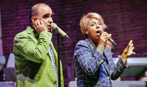 Un momento del concerto di Elio e le Storie Tese