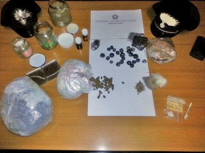 La droga sequestrata dai carabinieri di Orte