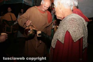 Il corteo storico alla Fiera del vino di Montefiascone