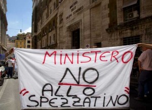 La protesta dei lavoratori del gruppo Idi