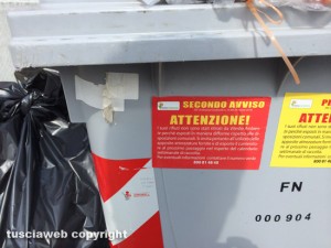 I secchioni in via Pacinotti 