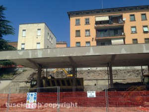 Plus, il cantiere alla pensilina