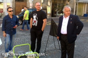I Fiorilli e al centro Andrea Cesarini