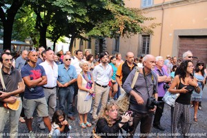 Cittadini e politici a piazza della Morte