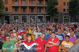 I facchini di santa Rosa a piazza della Repubblica