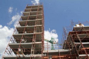 Il cantiere alla chiesa dei santi Ilario e Valentino a Villanova