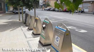 I contenitori della differenziata a Ondara in Spagna