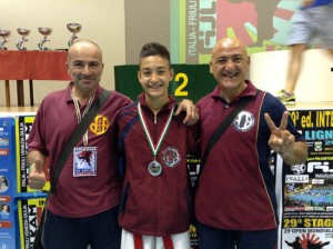 Da sinistra: il tecnico Rossi, Mirko Barreca e il tecnico Carlo Barreca