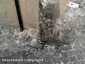 Viterbo ridotta a un orinatoio