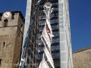 La macchina di santa Rosa quasi completa