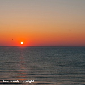 Un tramonto sul mare
