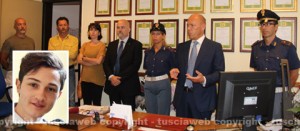 La conferenza stampa con gli uomini della squadra mobile di Fabio Zampaglione