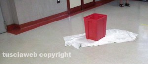 Acqua dal soffitto del pronto soccorso di Belcolle
