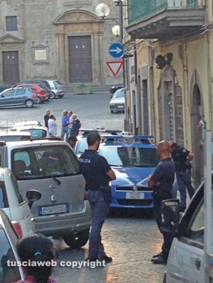Viterbo – L'intervento della polizia a San Faustino