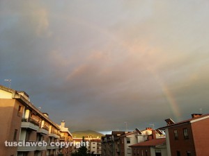 Arcobaleno sui cieli del quartiere Santa Barbara - Viterbo