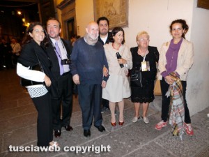 Daniela Bizzarri (seconda da destra) a palazzo dei Priori 