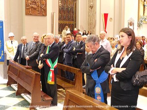 Santa Rosa - Autorità e politici alla messa del 4 settembre