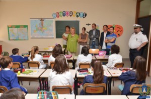 Sergio Caci saluta gli alunni delle scuole