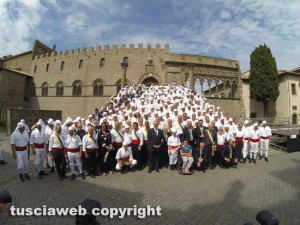 Santa Rosa 2014 – Il raduno dei facchini al palazzo papale