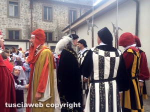 Santa Rosa - Corteo storico - I figuranti si preparano