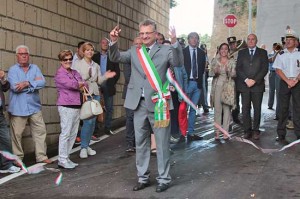 Sutri - Il sindaco Cianti inaugura il sottopasso di via Ronciglione