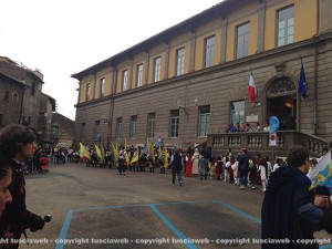 Minimacchina del centro - Il corteo