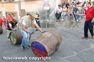 Pianoscarano - Il palio delle botti a spinta