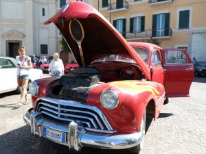 Il raduno di auto storiche a San Lorenzo Nuovo