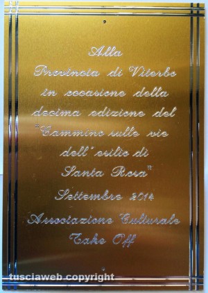 Le vie dell'esilio di santa Rosa, la targa consegnata alla Provincia