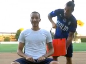 L'Ice bucket challenge di Leonardo Bonucci
