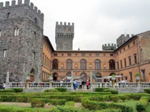 Acquapendente - L'esterno del castello