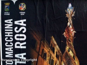 i manifesti della Macchina di santa Rosa con i simboli soltanto di Comune e Regione