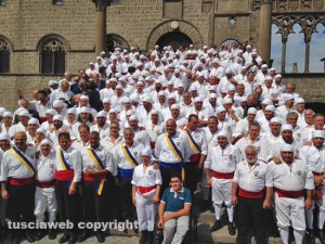 Santa Rosa 2014 - Il raduno dei facchini al palazzo papale